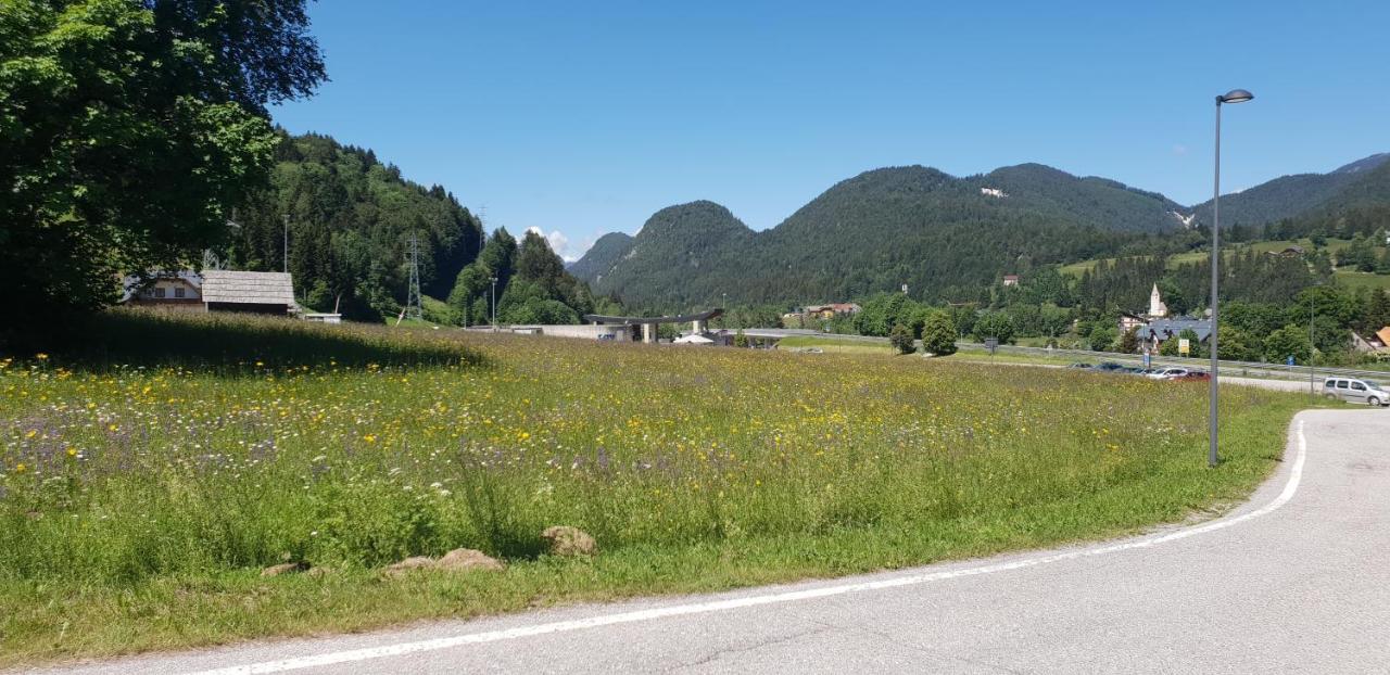 Al Sentiero Di Charly Bed & Breakfast Tarvisio Exterior photo