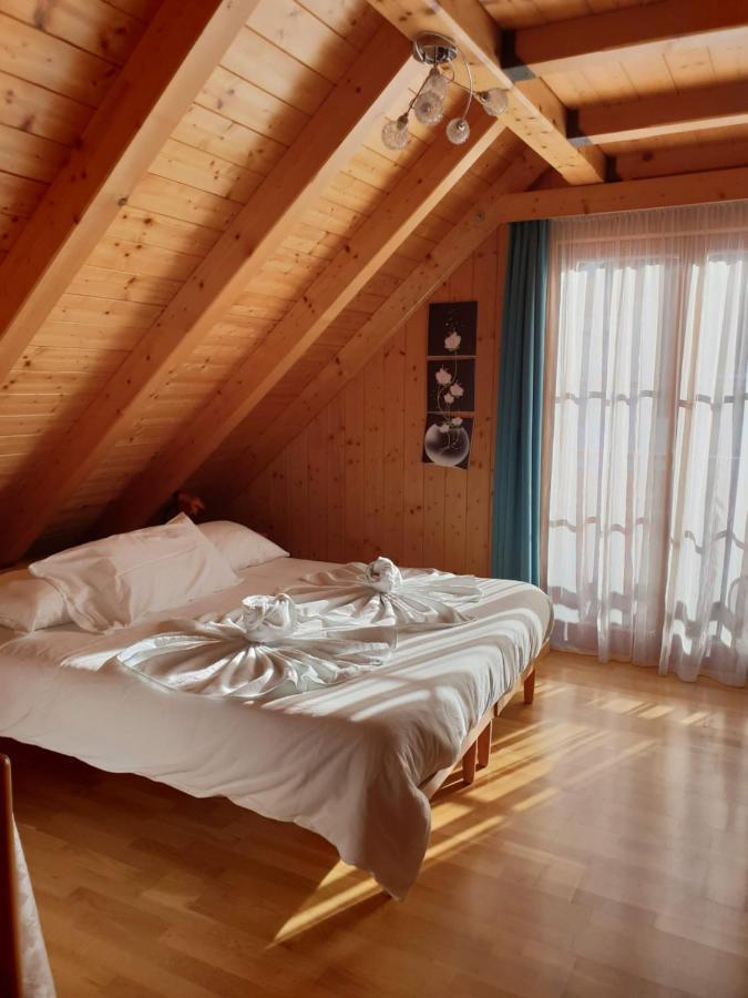 Al Sentiero Di Charly Bed & Breakfast Tarvisio Exterior photo